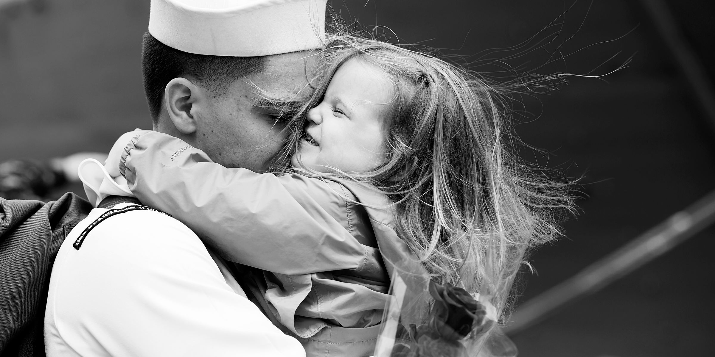 military-homecoming-photographer-in-norfolk